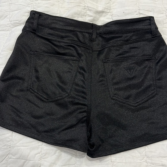 Guess high waisted shorts size 8 NWT - Picture 3 of 4